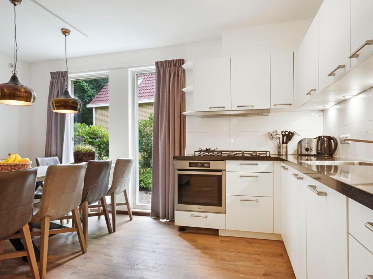 Landal Duc De Brabant Hotell Westelbeers Exteriör bild