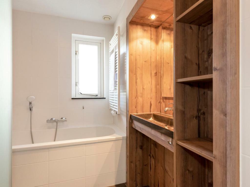 Landal Duc De Brabant Hotell Westelbeers Exteriör bild